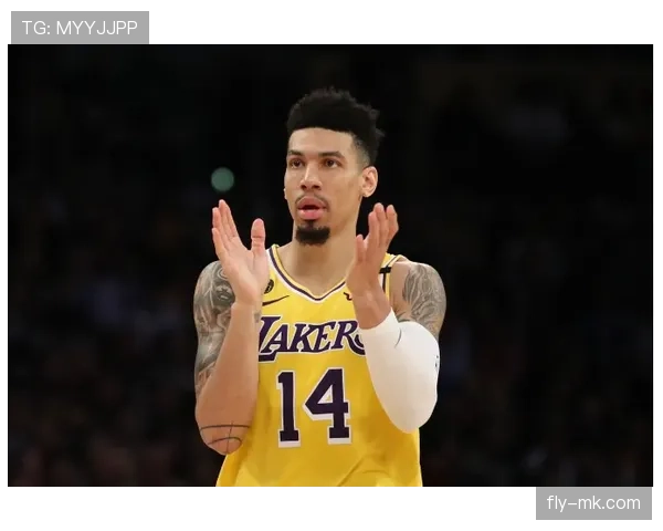 铁锤军团客场逆转取胜,状态强势回暖 铁锤军团客场逆转取胜,状态强势回暖